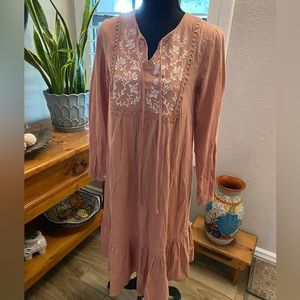 MIMI+DAPHNE women peach midi dress, long sleeves elastic cuff ruffled hem